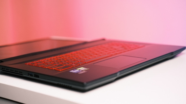 Обзор игрового ноутбука MSI Katana GF76 12UE-065RU: 14 ядер, RTX 3060, 144 Гц и мощная система охлаждения Обзор игрового ноутбука MSI Katana GF76 12UE-065RU: 14 ядер, RTX 3060, 144 Гц и мощная система охлаждения