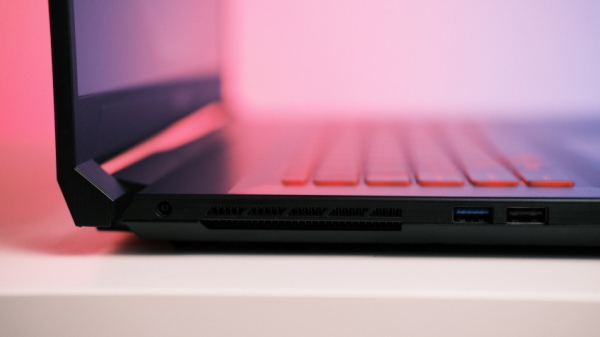 Обзор игрового ноутбука MSI Katana GF76 12UE-065RU: 14 ядер, RTX 3060, 144 Гц и мощная система охлаждения Обзор игрового ноутбука MSI Katana GF76 12UE-065RU: 14 ядер, RTX 3060, 144 Гц и мощная система охлаждения