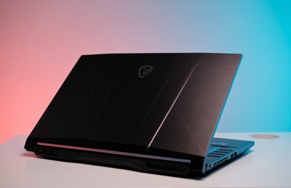 Фотообзор ноутбука MSI Pulse GL76