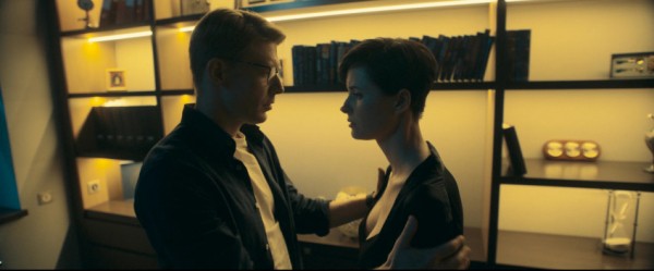 От ростовских подворотен до московских бизнес-центров: лучшие российские сериалы 2022 От ростовских подворотен до московских бизнес-центров: лучшие российские сериалы 2022