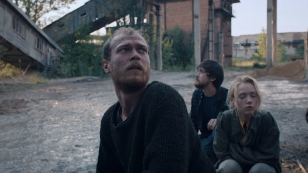 От ростовских подворотен до московских бизнес-центров: лучшие российские сериалы 2022 От ростовских подворотен до московских бизнес-центров: лучшие российские сериалы 2022