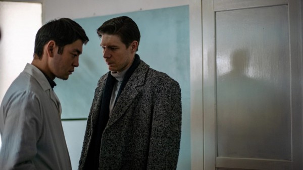 От ростовских подворотен до московских бизнес-центров: лучшие российские сериалы 2022 От ростовских подворотен до московских бизнес-центров: лучшие российские сериалы 2022