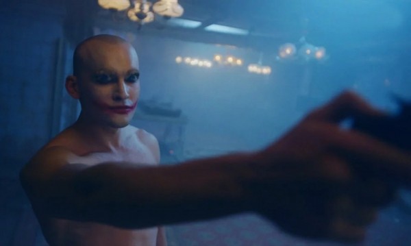 От ростовских подворотен до московских бизнес-центров: лучшие российские сериалы 2022 От ростовских подворотен до московских бизнес-центров: лучшие российские сериалы 2022