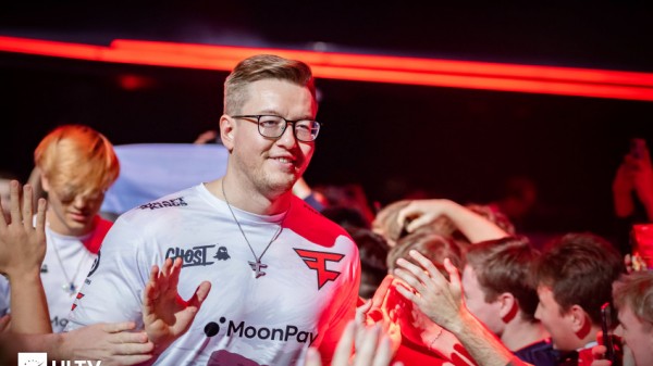 Outsiders и ещё семь команд сыграют на BLAST Premier World Final 2022 Outsiders и ещё семь команд сыграют на BLAST Premier World Final 2022