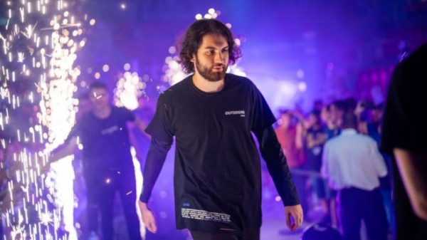 Самым быстрым снайпером на BLAST Premier 2022 по CS:GO стал игрок российской Outsiders